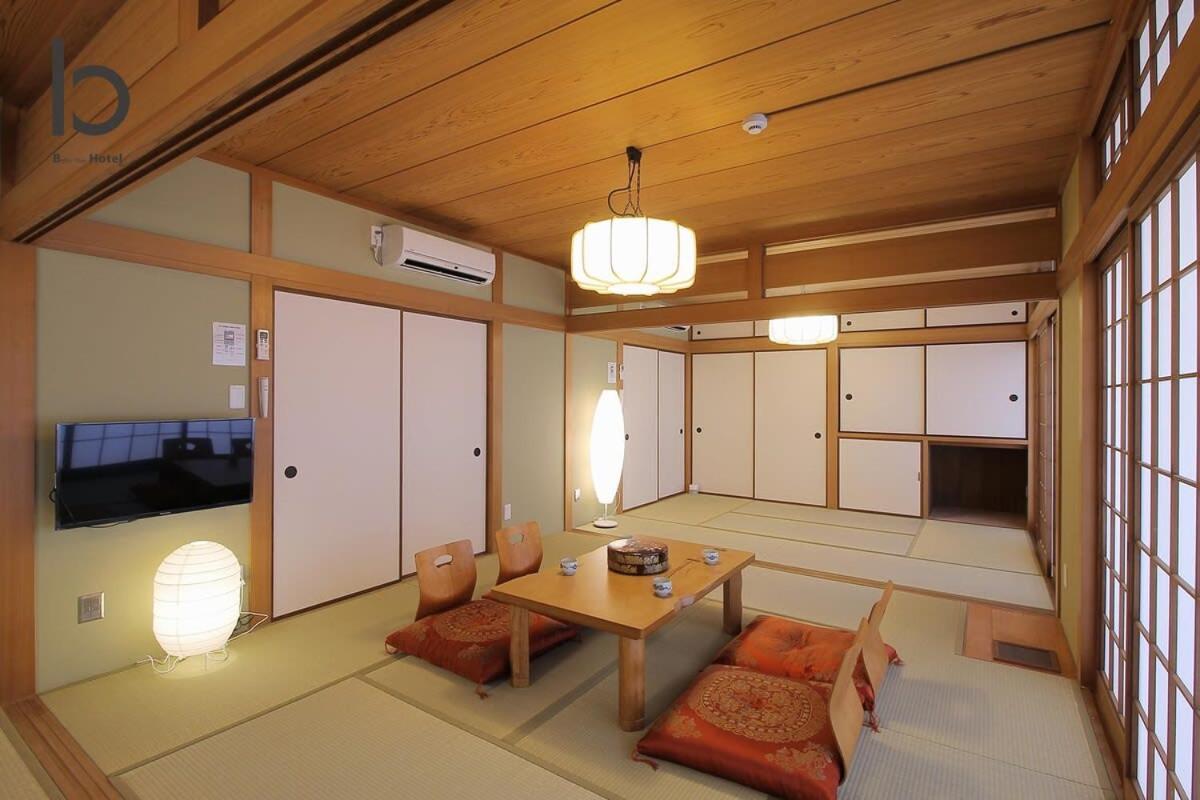 Hanagin - 3 Bedroom Japanese Apartment For 11 People 201 Хирошима Екстериор снимка